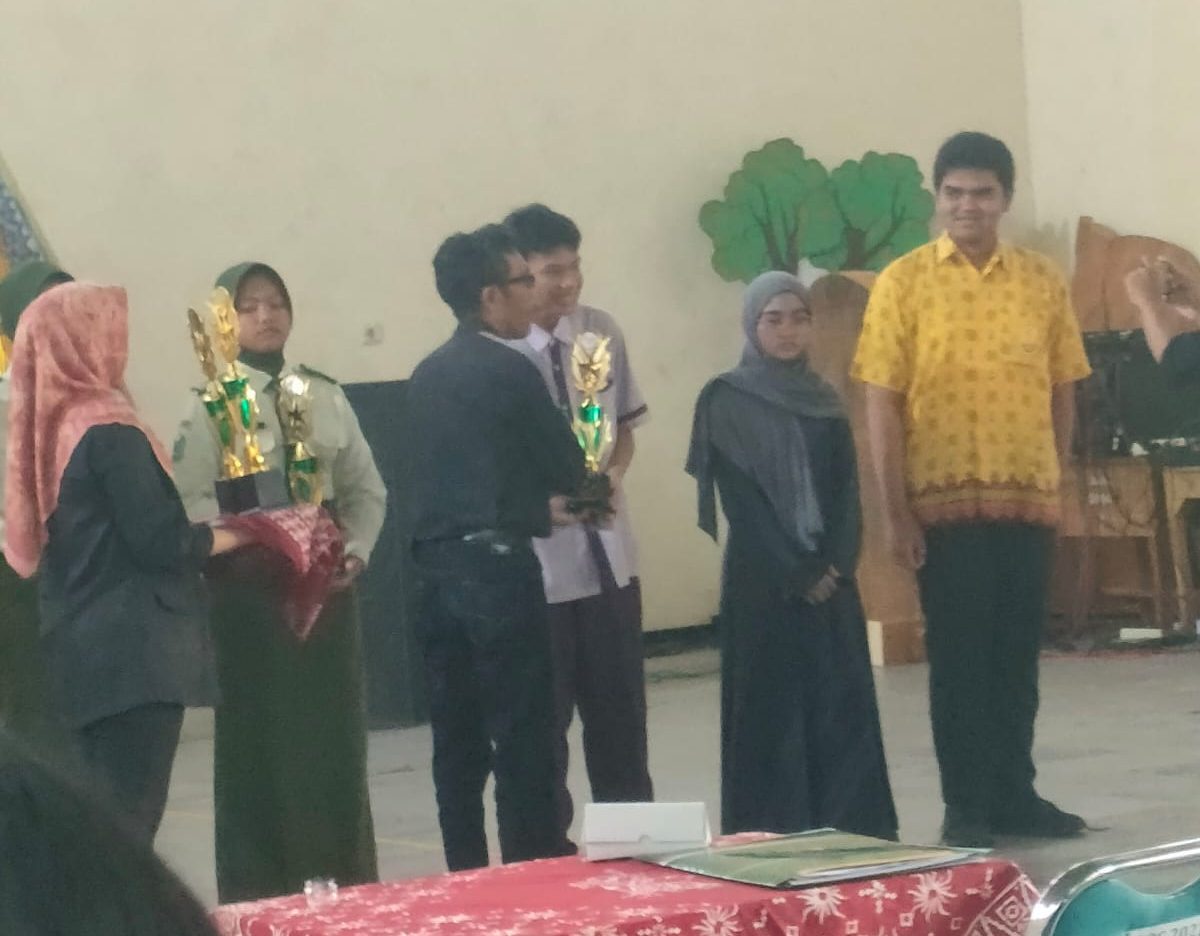 JUARA 3 FLS2N (cipta puisi)